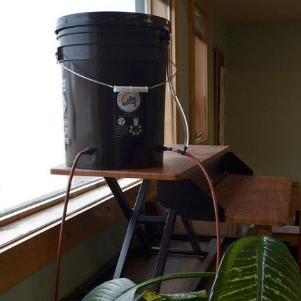 Preset Blumat Grow Tent Kit - Six 5-7 Gallon Pots - with reservoir